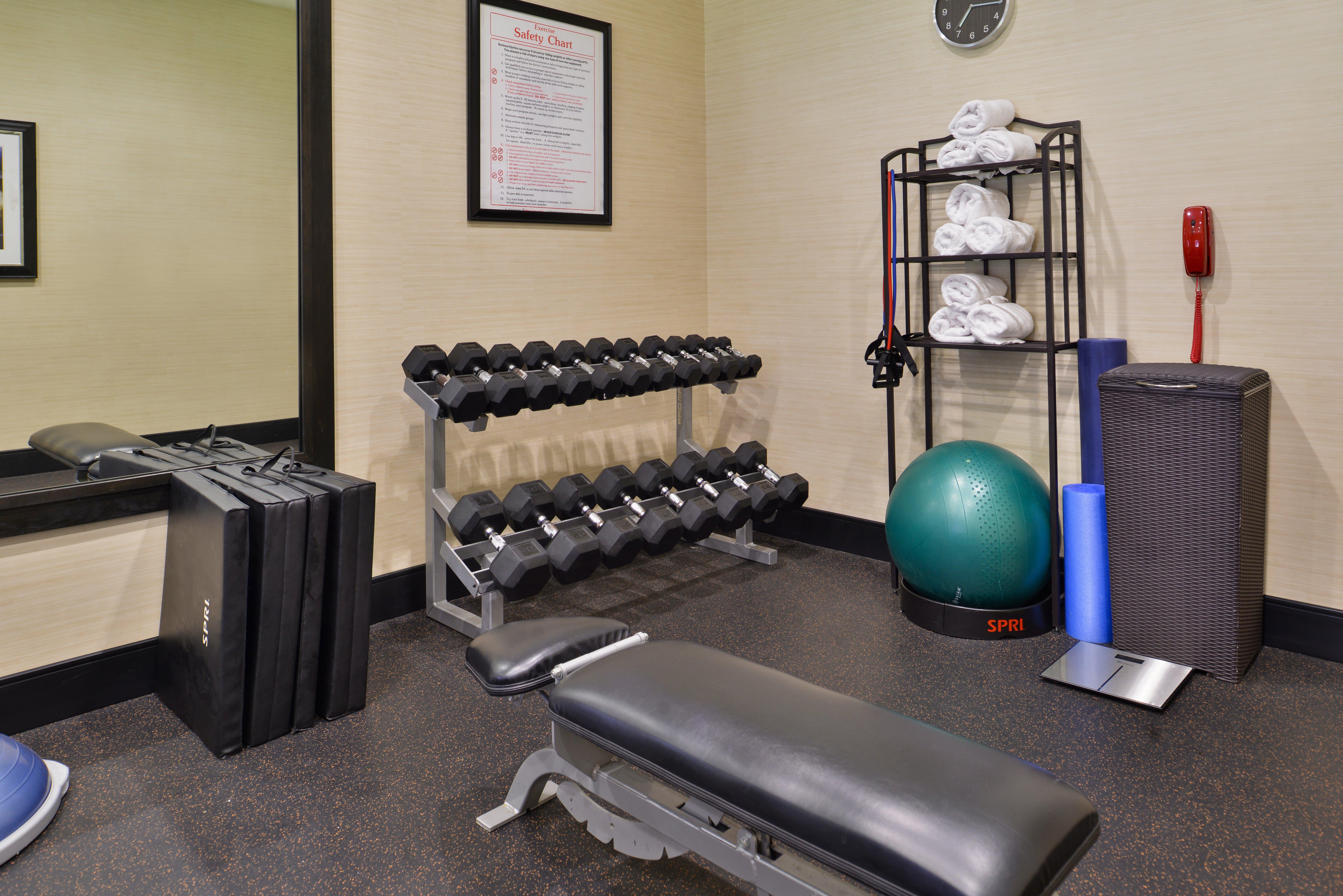 Holiday Inn Express Montgomery East I-85 By Ihg Buitenkant foto