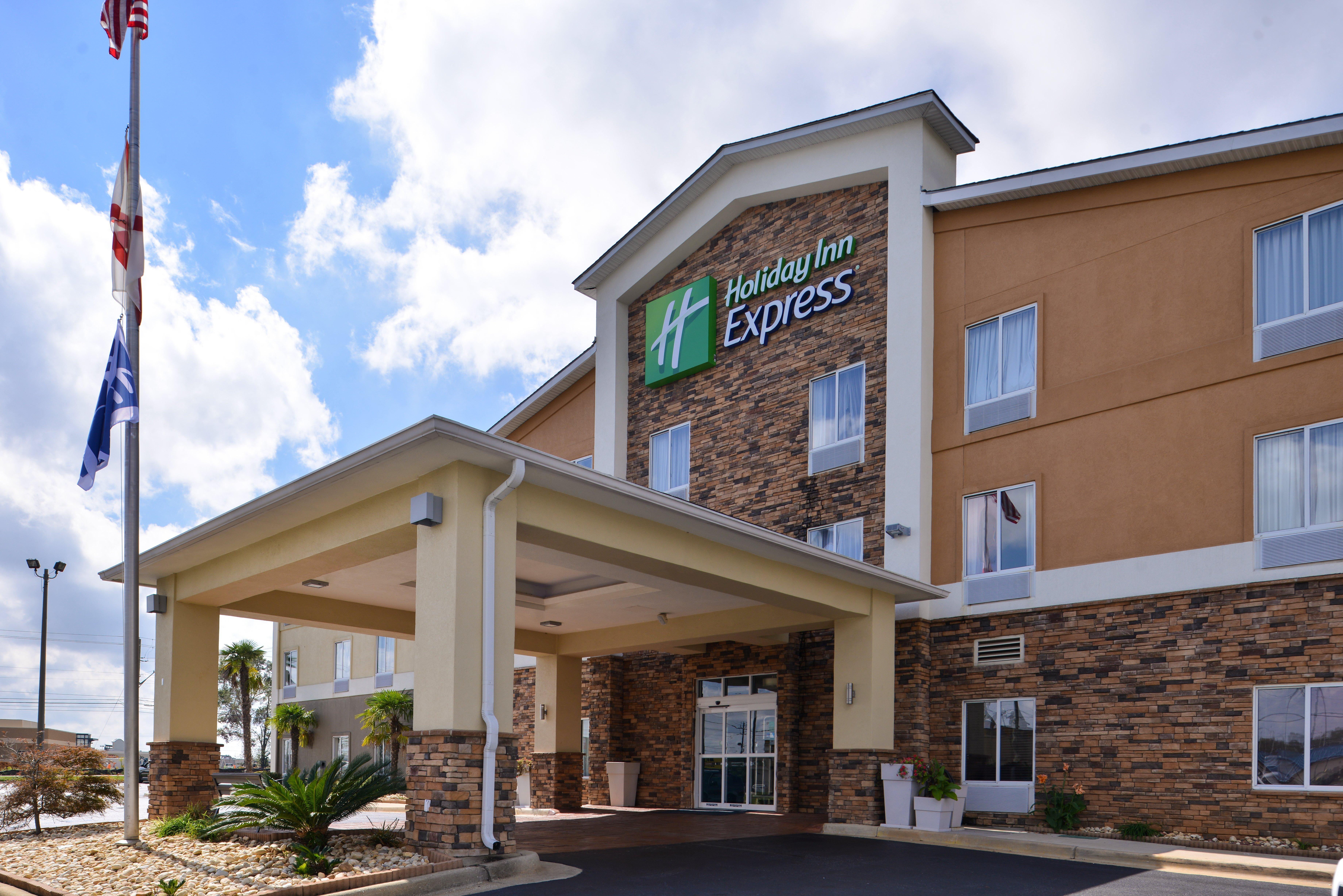 Holiday Inn Express Montgomery East I-85 By Ihg Buitenkant foto
